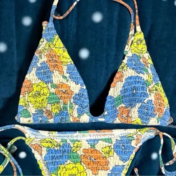 2-piece Bikini l Slide Triangle l Functional Ties l S l EUC - Picture 6 of 11